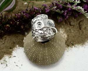 FRUITY PASSION, unique ring with a texture of cantaloupe peel and sea urchin shell