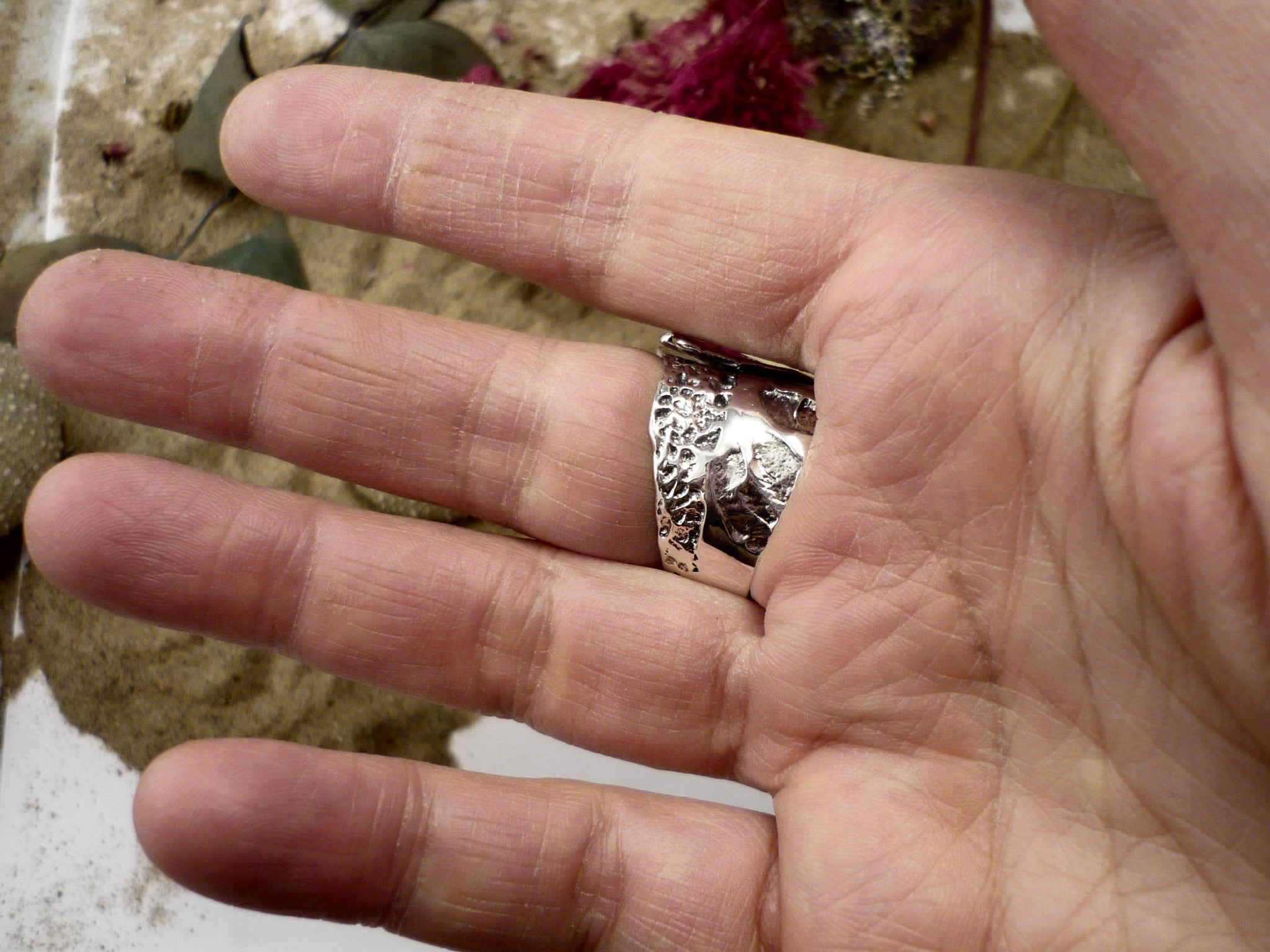 Rebelle des mers, bague unique avec perle fait au Québec