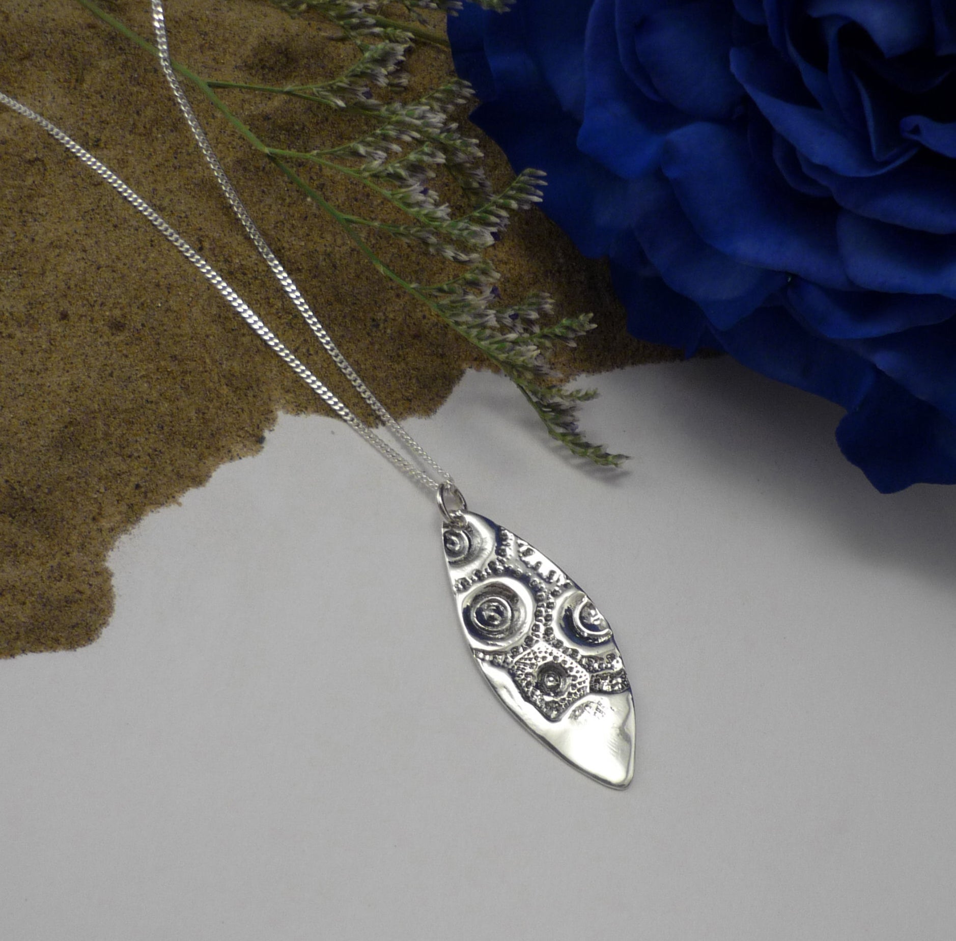 Feuille, pendentif feuille texturée en argent sterling