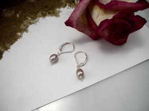 WHITE FRESHWATER PEARL, pearl earrings