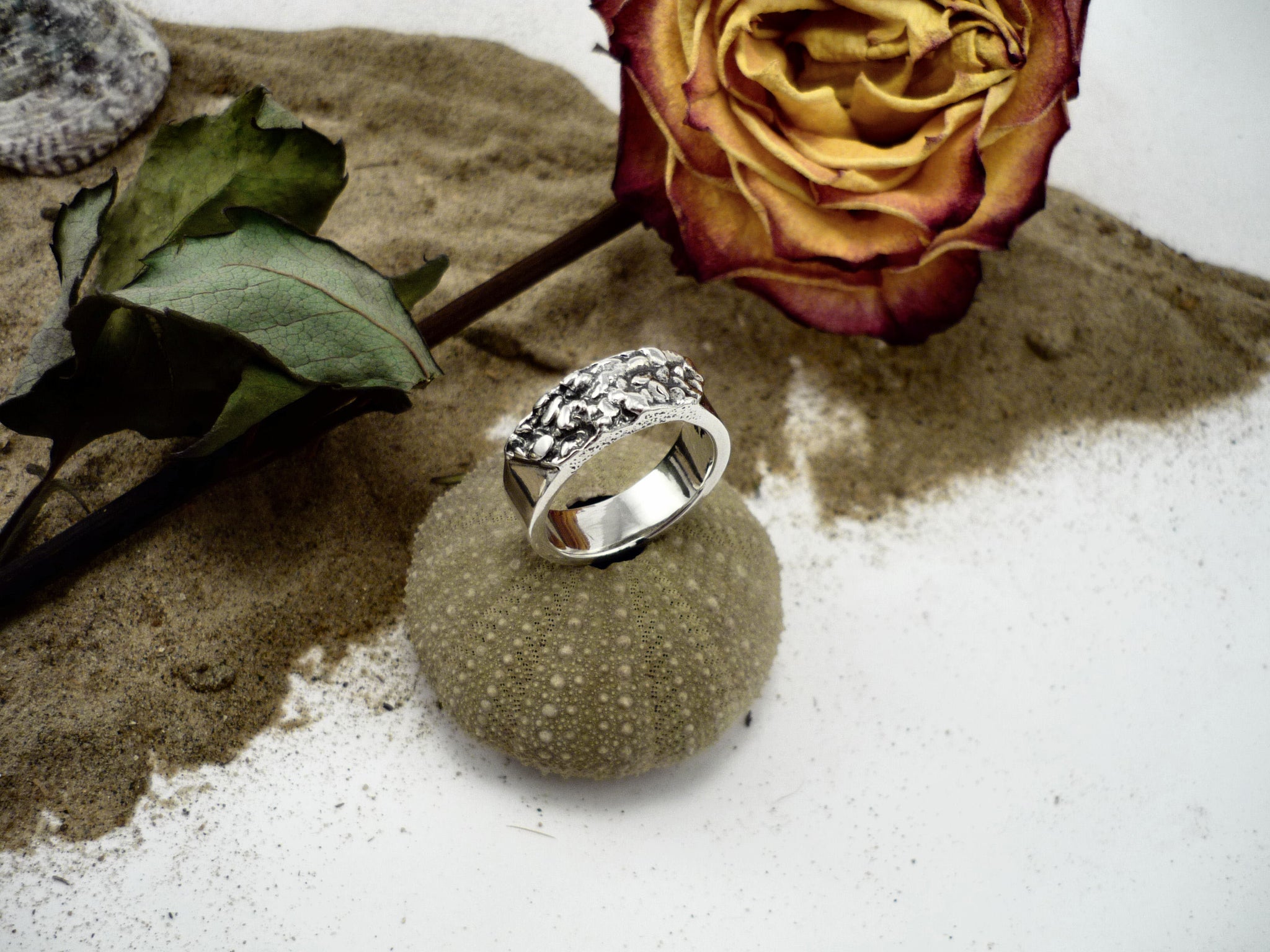 APERITIF, sesame seeds textured sterling silver ring
