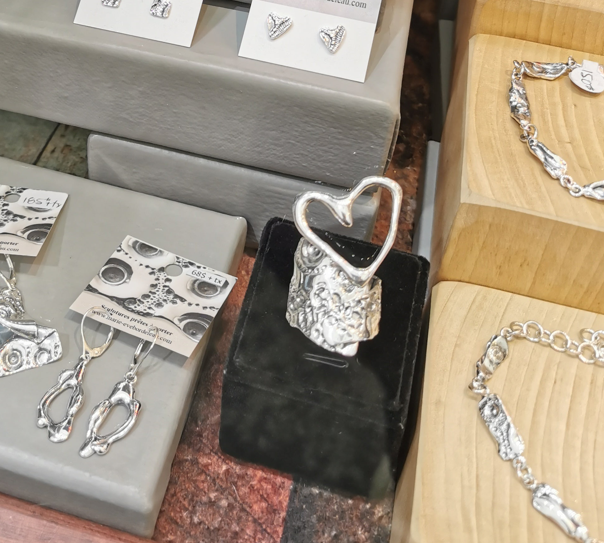 Passion d'argent, bague unique avec un gros coeur et texture de coquillage d'oursin et perle - bijou argent sterling québécois artisanal