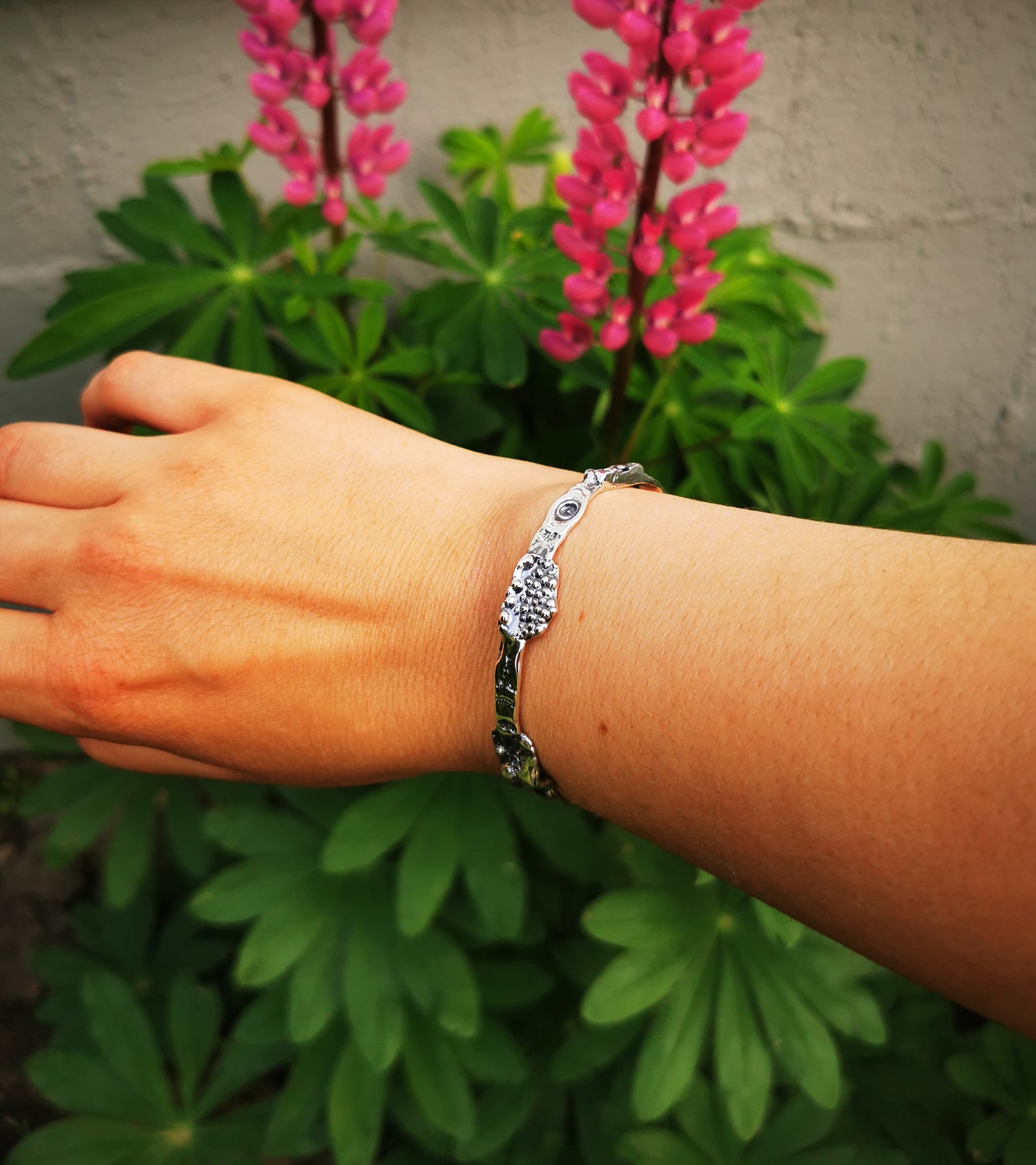 DELICIOUS, open bangle in 925 sterling silver