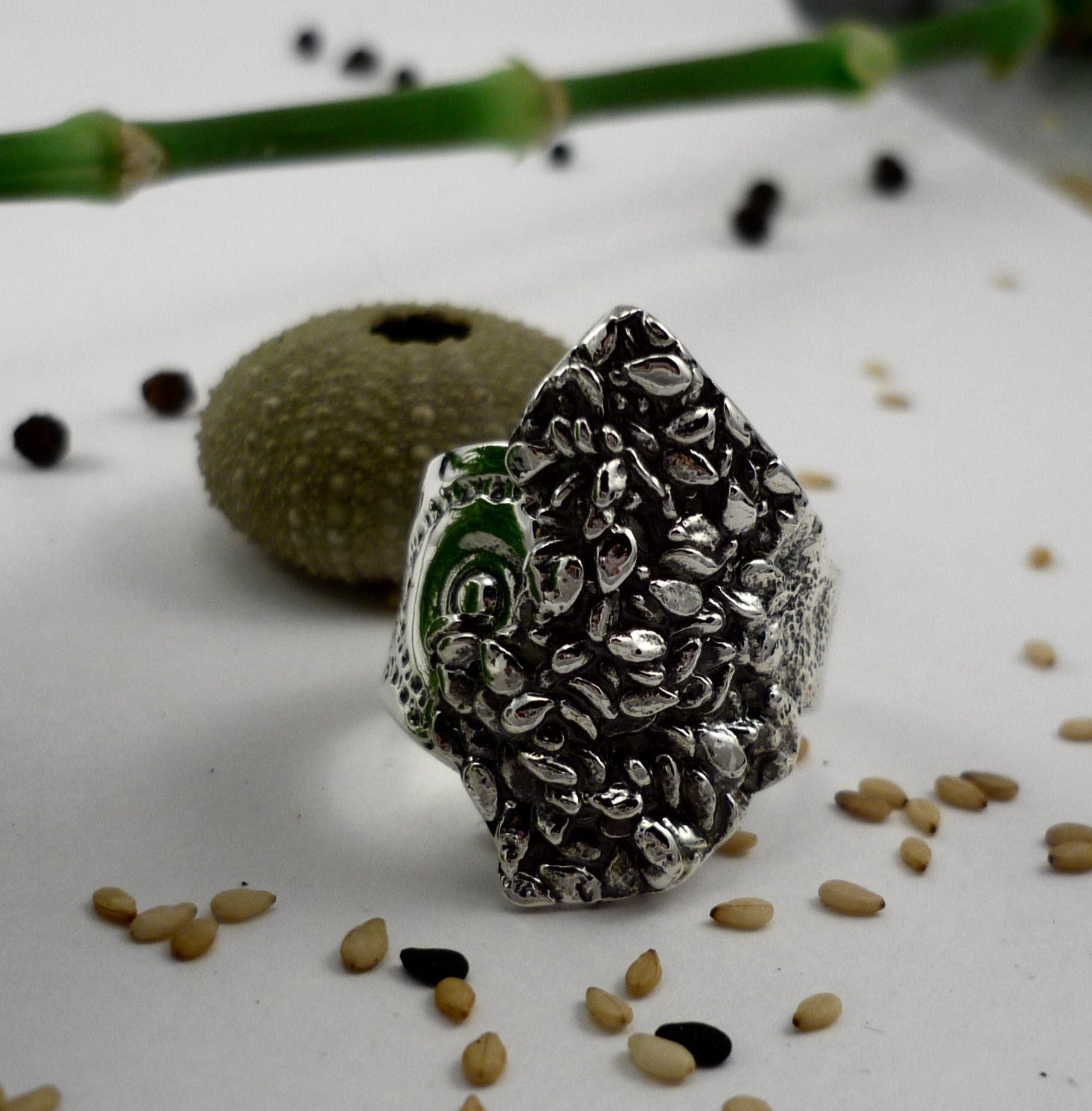 OCÉANE, sterling silver ring=Sesame seeds + sea urchin shell