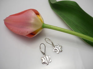 MARGUERITE, sterling silver flower-shaped earrings