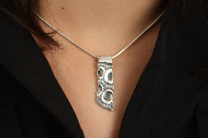 EKHINOS MOYEN, sterling silver pendant made in Quebec