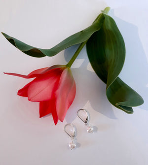 WHITE FRESHWATER PEARL, pearl earrings